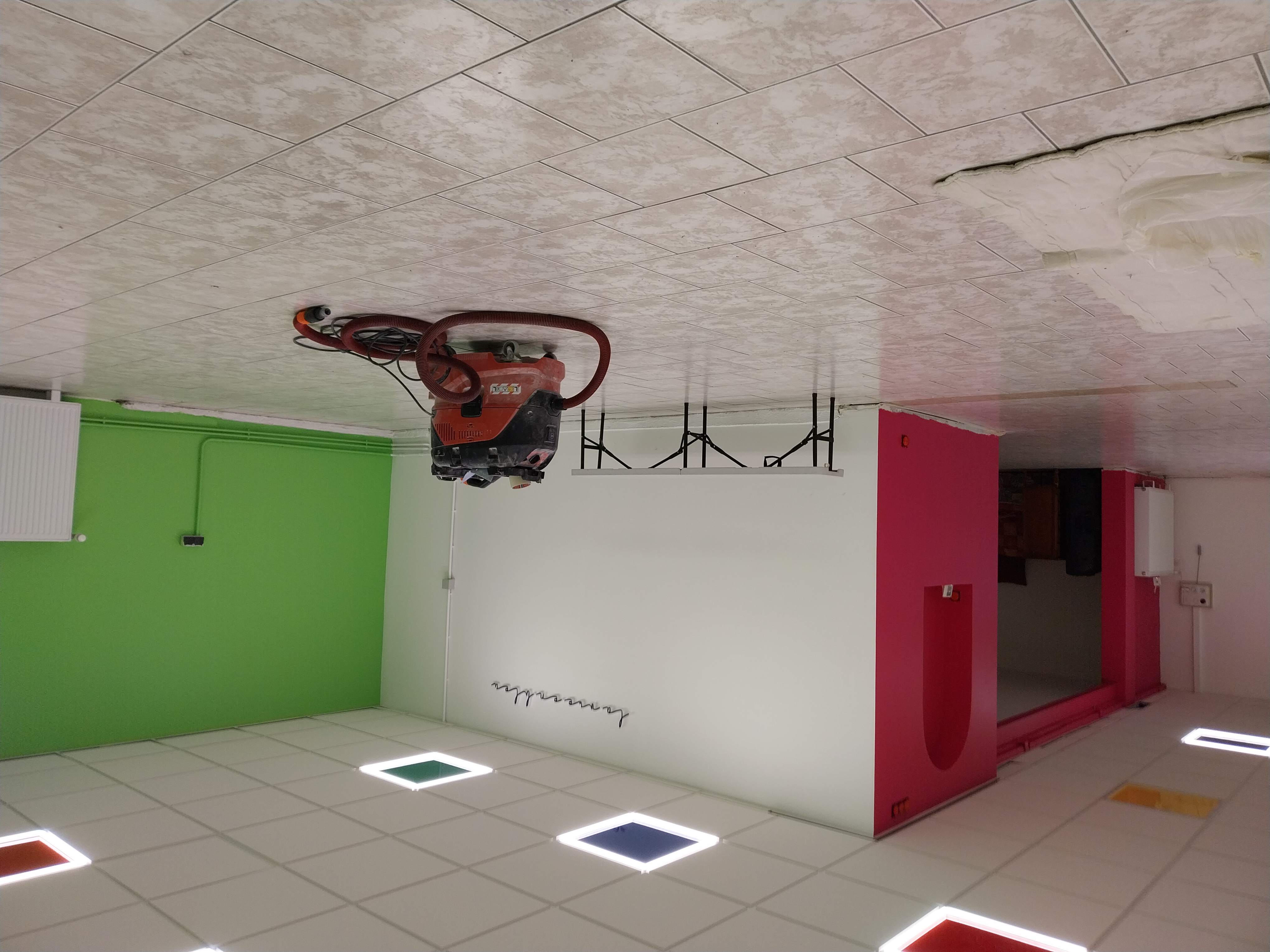 Salle polyvalente — reprise des surfaces